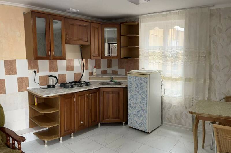 Студия с кухней