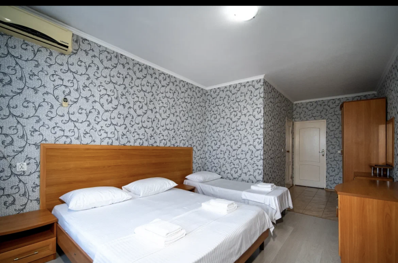 Четырёхместный с балконом