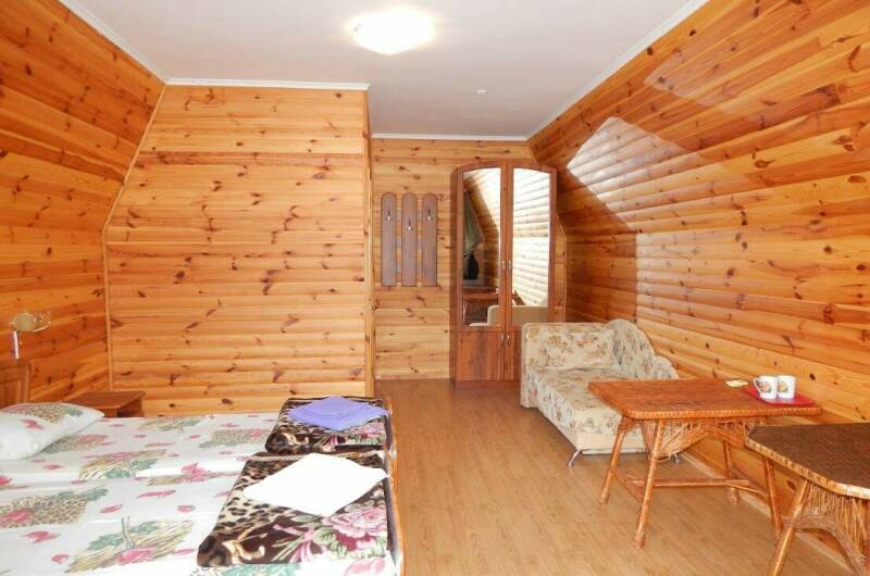 4-х местный «Полулюкс» с видом на горы (дер. кот.)