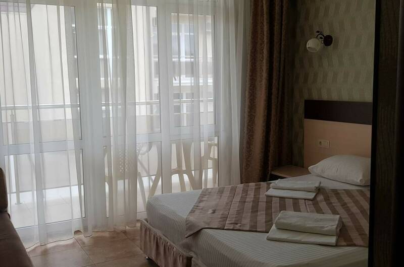 2-х местный «Стандарт» с доп. местом с балконом