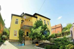 Изображение гостиницы "Дом на Изумрудной"