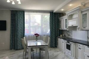 Изображение квартиры "Апартаменты «Премиум» в гостевом доме «Атлас»"