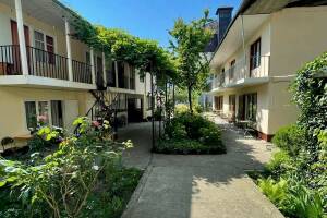 Изображение отеля / гостиницы "Частный дом «Тенистый дворик»"