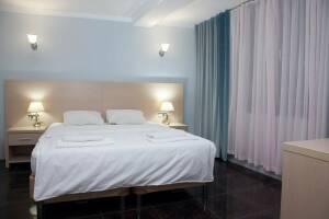 Изображение квартиры / апартамента "Трёхкомнатная квартира в центре у моря"