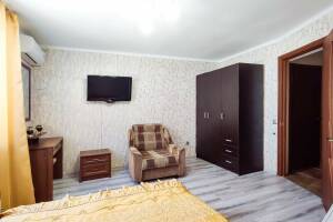 Изображение квартиры "Коттедж «Синяя дверь»"