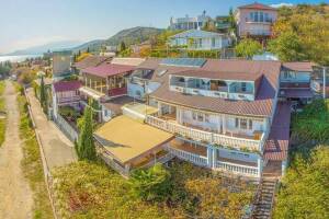 Изображение гостиницы "Гостевой дом «Дом с колоннами»"