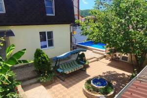 Изображение отеля / гостиницы "Гостевой дом «Цветочный дворик»"