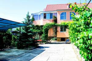 Изображение отеля / гостиницы "Гостевой дом «Лето в Коктебеле»"