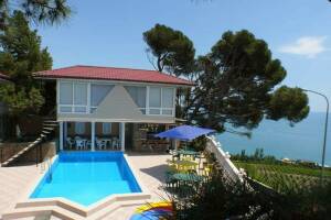 Изображение гостиницы "Гостевой дом «Гурзуфские Зори»"