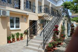 Изображение отеля / гостиницы "Гостевой дом «Отдых у Джульетты»"