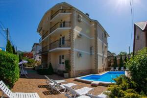 Изображение отеля / гостиницы "Гостевой дом «Флорес»"