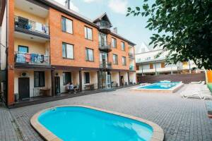 Изображение отеля / гостиницы "Пансионат мать и дитя «Поющие в терновнике»"