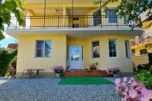 Изображение гостиницы "Частный дом на Радужной"