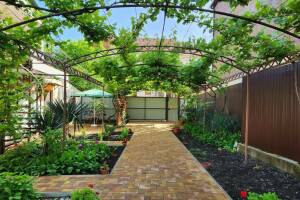 Изображение отеля / гостиницы "Частный дом на Черноморской 4"