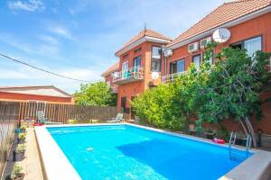 Изображение отеля / гостиницы "Гостевой дом «Бетельгейзе»"