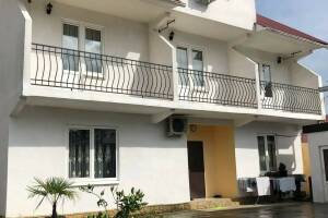 Изображение отеля / гостиницы "Гостевой дом «MolodezhnyyHouse»"