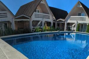 Изображение отеля / гостиницы "Комплекс коттеджей «Familia»"