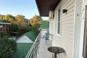 Изображение гостевого дома "Частный дом «Лазуриус»"